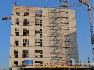Februárban elkészült a BOC-A 2. üteme, az épület vasbeton magjának csúszózsalus kivitelezése